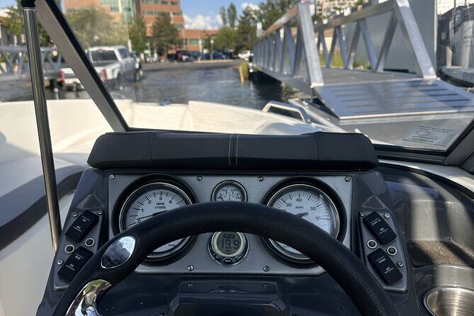 Larson Boat Rental - Key Points