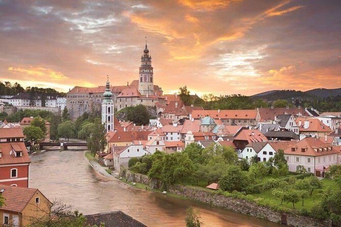 Las Mas Bellas Ciudades de Europa Central - Why Travelers Love This Tour