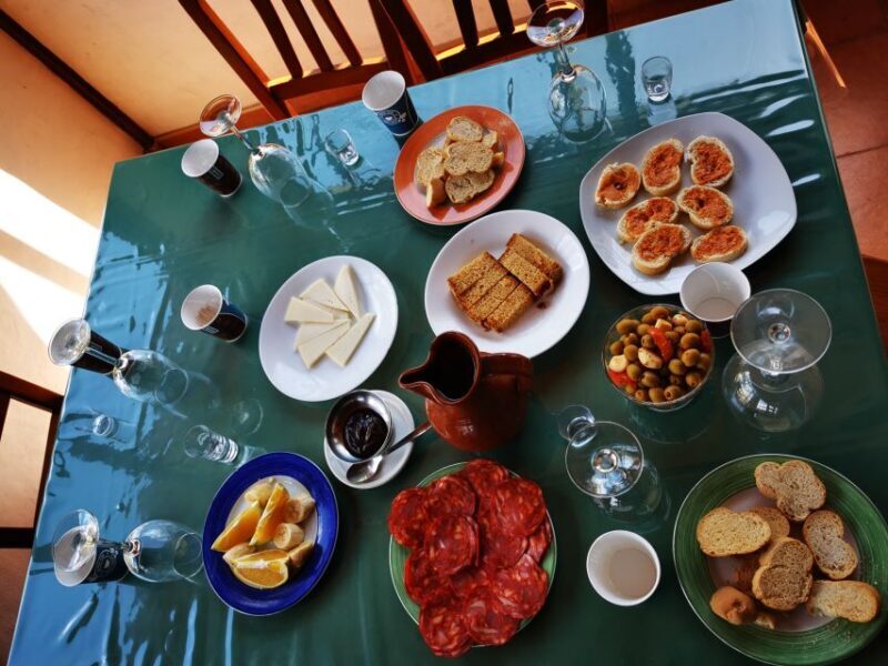 Las Palmas: 100% Local Tapas & Beach views - Key Points