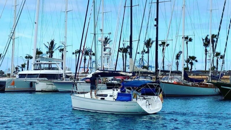 Las Palmas: Learn to sail with our sailboat. - Key Points