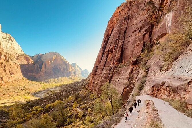 Las Vegas Antelope Canyon, Bryce Canyon, Zion 2 Days Tour - An Adventure Through the American Southwest: Las Vegas to Zion, Bryce Canyon, Antelope Canyon & More