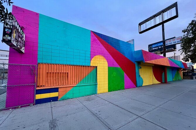 Las Vegas Arts District Walking Tour - Key Points