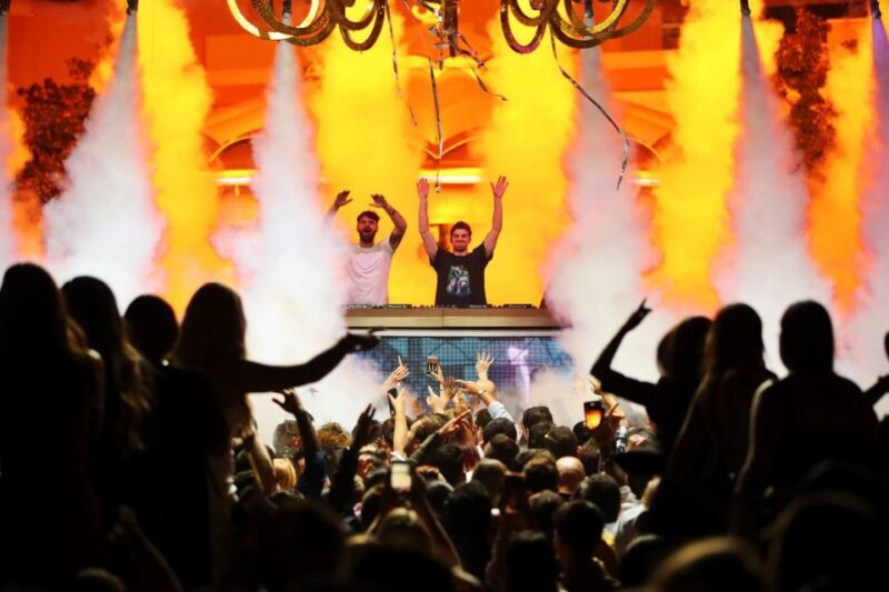 Las Vegas: Club Crawl by Party Bus w/ Free Drinks - Authentic Experiences and What to Expect