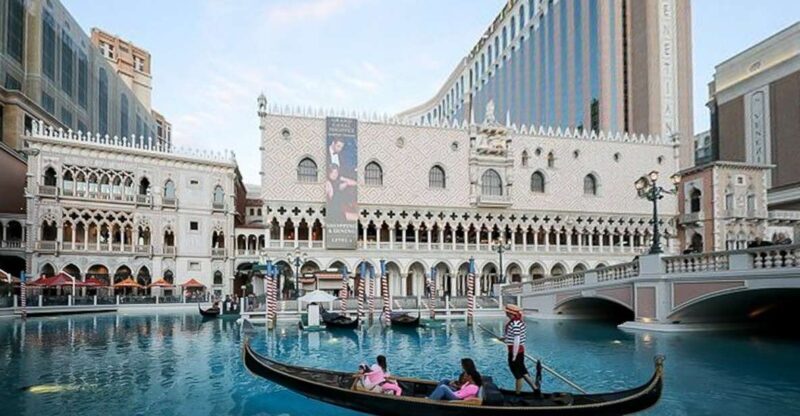 Las Vegas: Entry to Madame Tussauds with a Gondola Cruise - An Honest Look at What You Can Expect