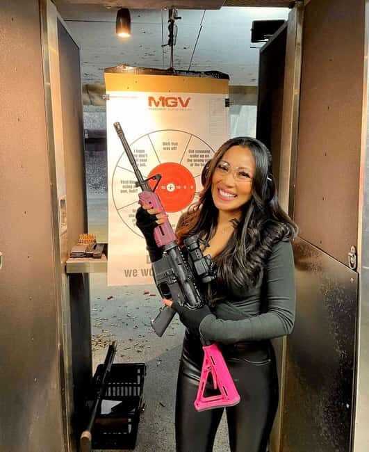 Las Vegas: Femme Fatale Shooting Experience - Key Points