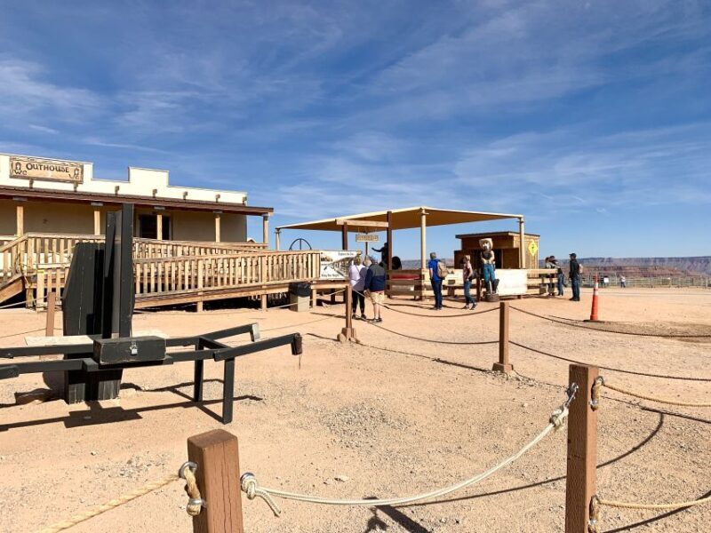Las Vegas: Grand Canyon West Rim Private Van Tour - How the Tour Works: Logistics and Comfort