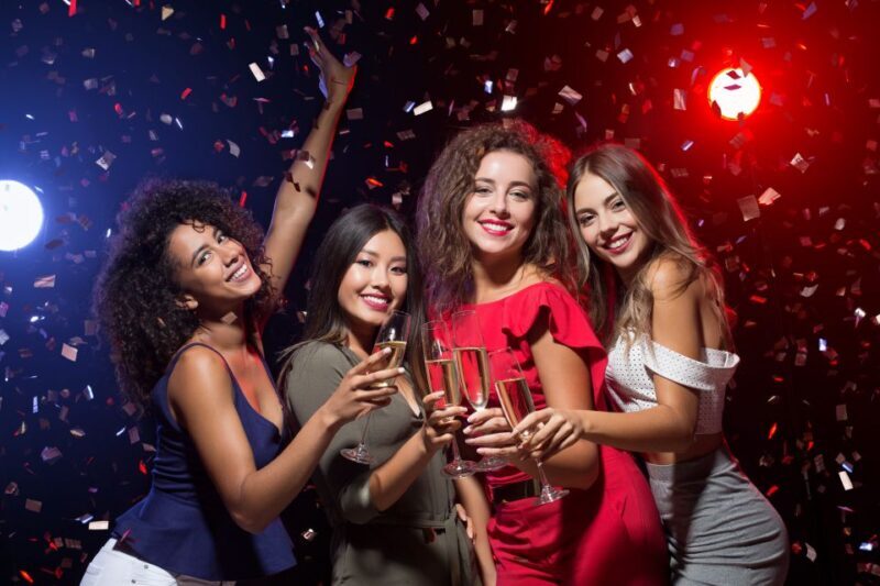 Las Vegas: Party Bus Nightlife Guided Tour - Las Vegas: Party Bus Nightlife Guided Tour