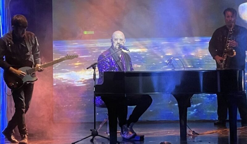 Las Vegas: Piano Man by Kyle Martin Live Show Tickets - Who Is This Show Best For?