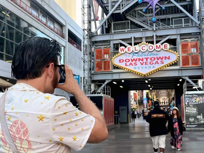 Las Vegas: Polaroid Photo Walking Tour in Vintage Downtown - An in-depth look at the Polaroid Walking Tour in Downtown Vegas
