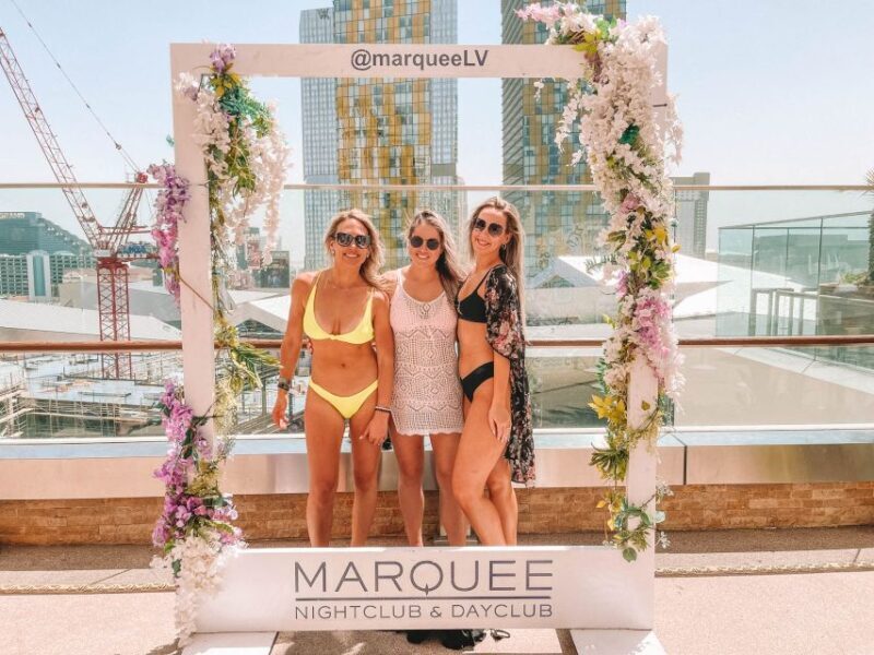 Las Vegas: Pool Crawl with Free Drinks on the Party Bus - A Closer Look at the Vegas Pool Crawl Experience
