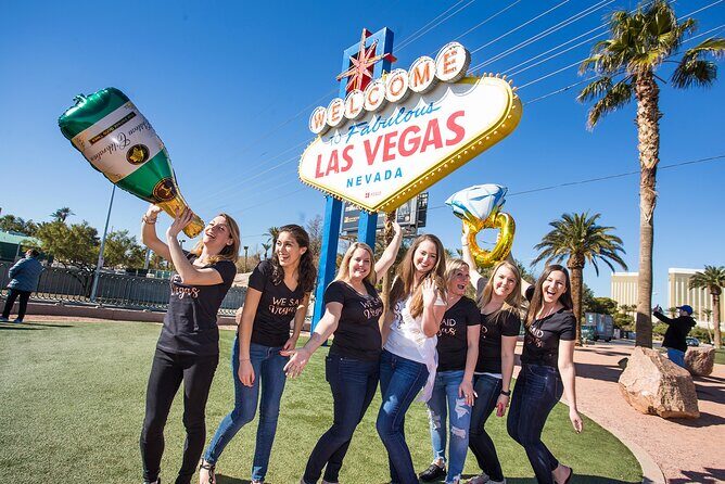 Las Vegas Strip by Super Stretch Limo with Personal Photographer - A Detailed Look at the Las Vegas Strip by Super Stretch Limo with Personal Photographer