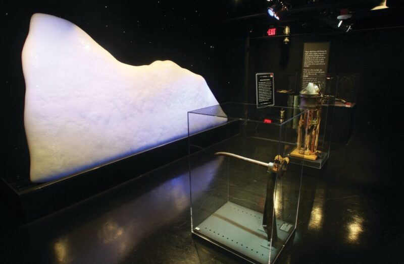 Las Vegas: Titanic Artifact Exhibition at the Luxor Hotel - A Deep Dive into the Titanic Artifact Exhibition