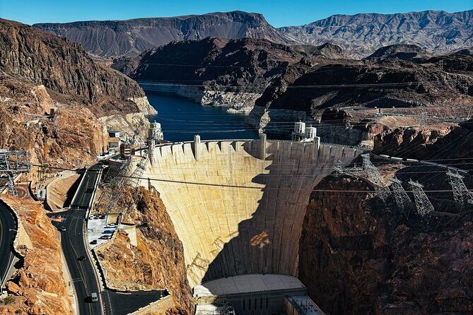 Las Vegas Tour to Grand Canyon, Hoover Dam & 7 Magic Mountains - Key Points