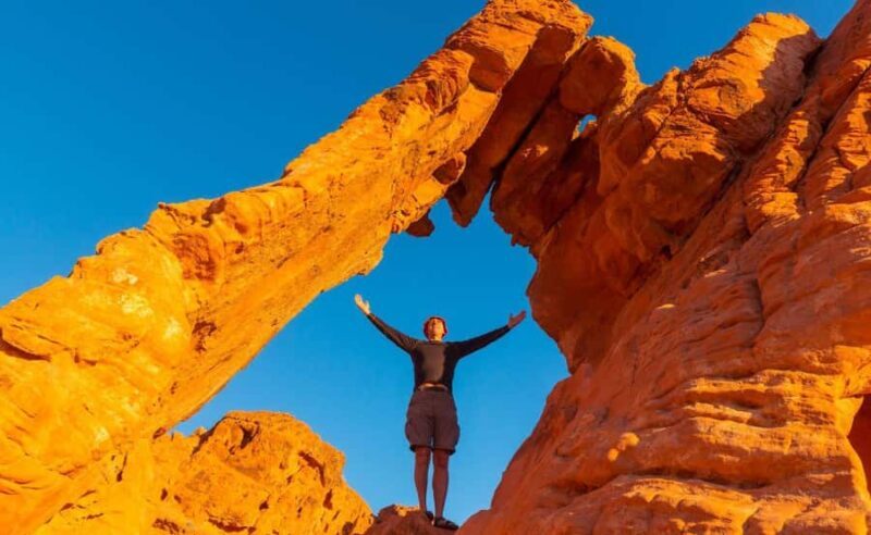 Las Vegas: Valley of Fire & Hoover Dam Small Group Day Trip - Exploring Nevada’s Natural and Man-Made Wonders: Valley of Fire & Hoover Dam Small Group Day Trip