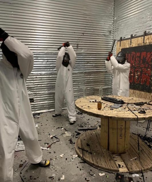 Las Vegas: Wreck Room Experience - Who Will Love It?