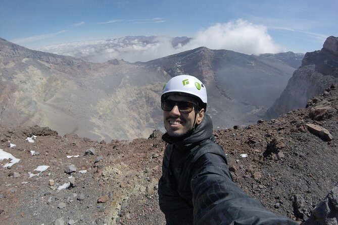 Lascar Volcano 5,592 m.a.s.l. - Exploring the Lascar Volcano Tour: A Step-by-Step Breakdown