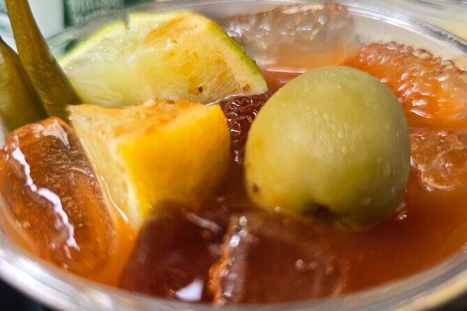 Last Fling in NOLA: Bachelor or Bachelorette Pub Crawl and Tour - Key Points