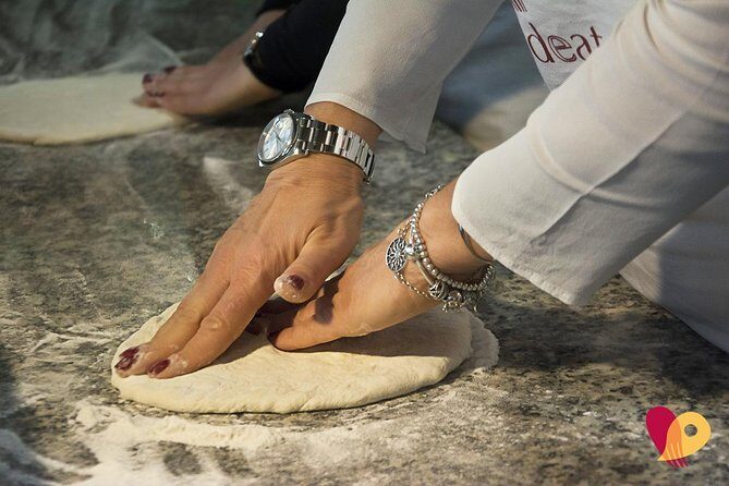 Last Lap! 1h Pizza Class in Rome - Key Points