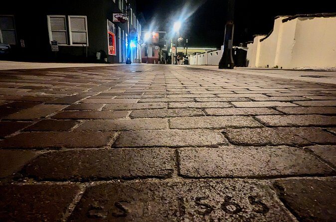 Last Stand Walkabout Tour - The Sum Up: A Unique Nighttime Perspective on Historic Crime