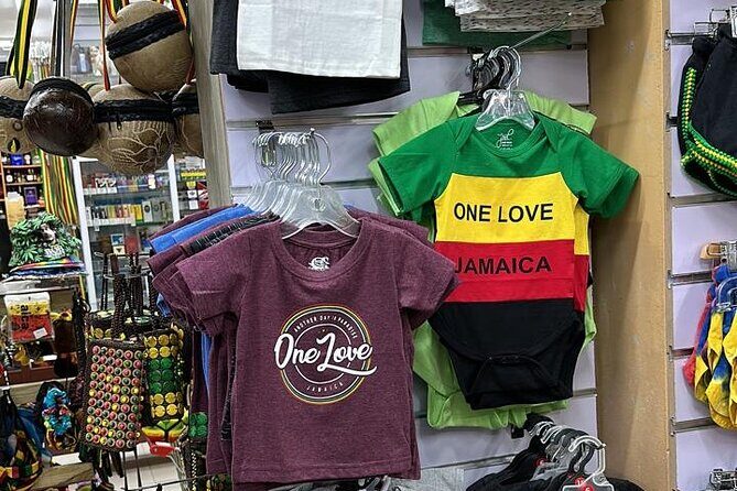 Last Vacation Day Discounted Shopping & Ride to the Airport - The Sum Up