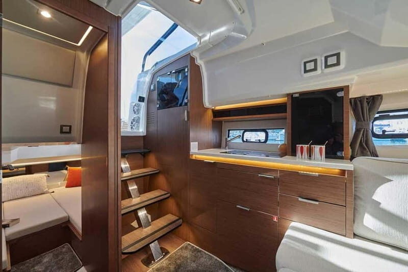 Latchi: Private Yacht Charter on Latchi Oasis - The Sum Up