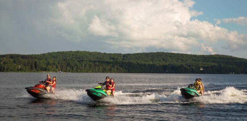 Laurentians: Jetski experience - Discover the Laurentians Jetski Adventure: A Practical and Exciting Water Experience