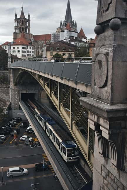 Lausanne: Walking Tour with Chocolate Tastings & Metro - Discover Lausanne in a Way That’s Both Authentic and Fun