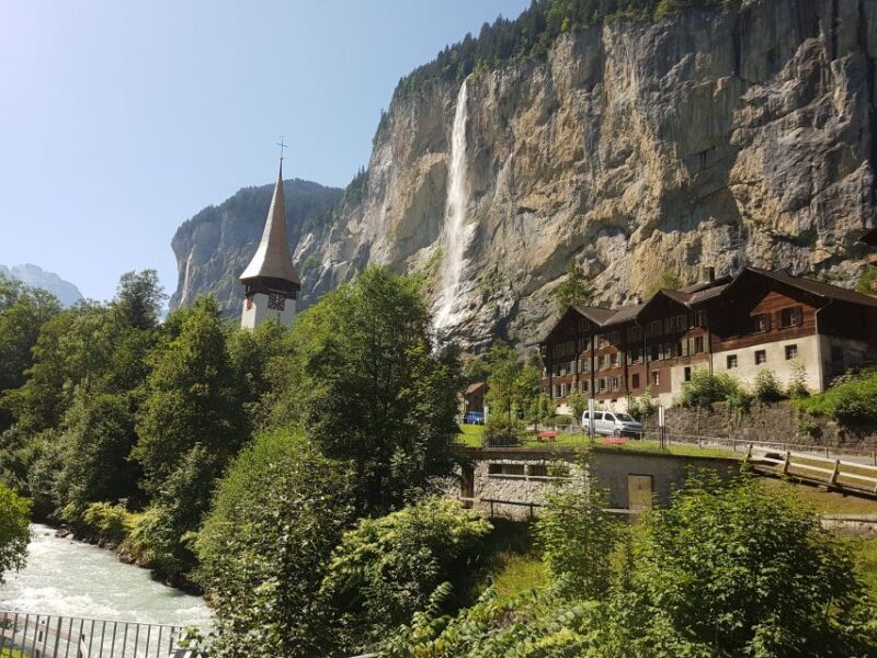 Lauterbrunnen and Mürren Small Group Day Trip - Key Points