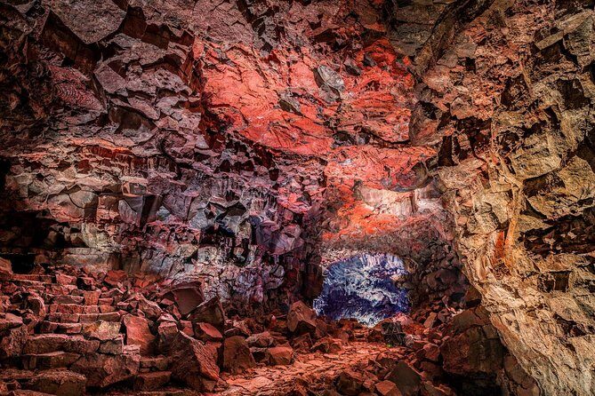 Lava Tunnel Tour Including Transfers from Reykjavik - The Tour in Detail: What to Expect