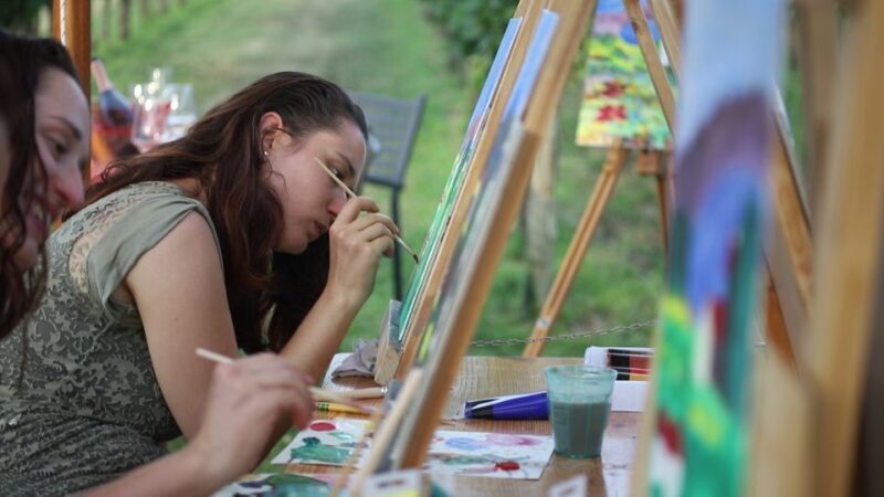 Lazise: Painting Expereince with Wine and Local Food Platter - FAQ