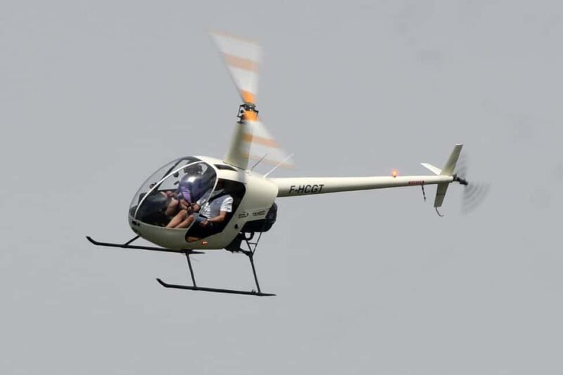 LE HAVRE: 20 minutes Helicopter Flying Lesson - A Quick Look at the Helicopter Flying Lesson in Ile-de-France