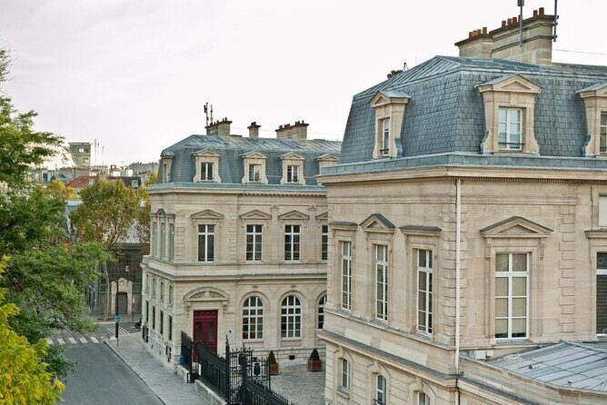 Le Marais and Seine River Dinner Cruise with Hotel pick up in Paris- 6 Hrs - A Detailed Review of the Tour Experience