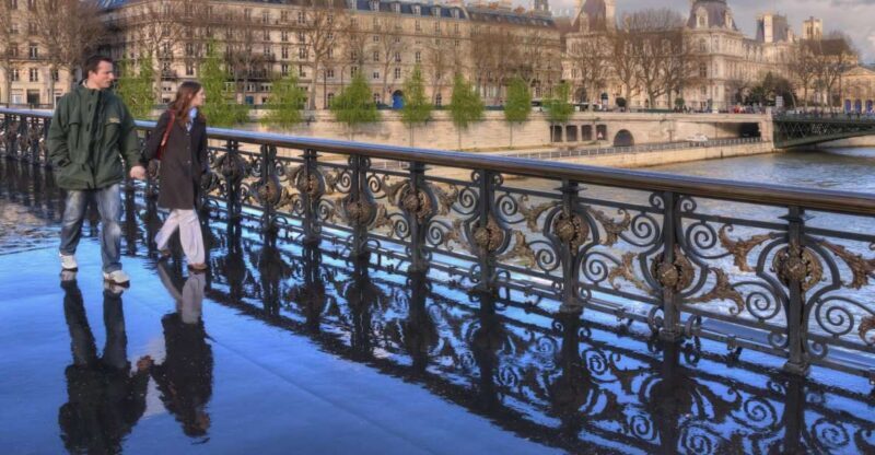Le Marais: Explore Old Paris with a Local Host - What the Reviews Say