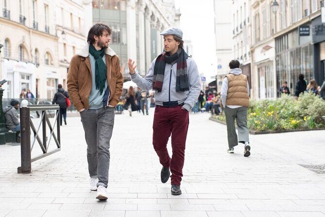 Le Marais Private Walking Tour with a Local, Explore its Old World Charm - Key Points