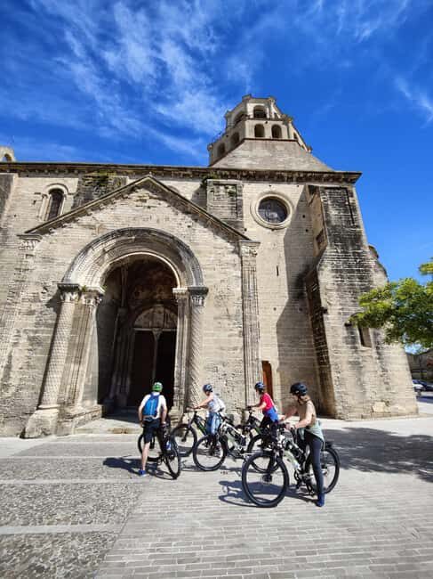 Le Thor, Châteauneuf De Gadagne, St-Saturnin Les Avignon by electric bike - An In-Depth Look at the Electric Bike Adventure in Provence