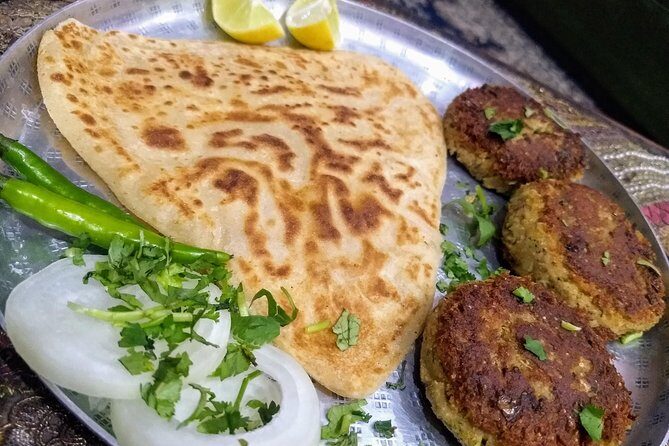 Learn 5-6 & Eat 9-10 Veg & Non-Veg Authentic Dish in a Delhi Home - In-Depth Look at the Delhi Home Cooking Tour