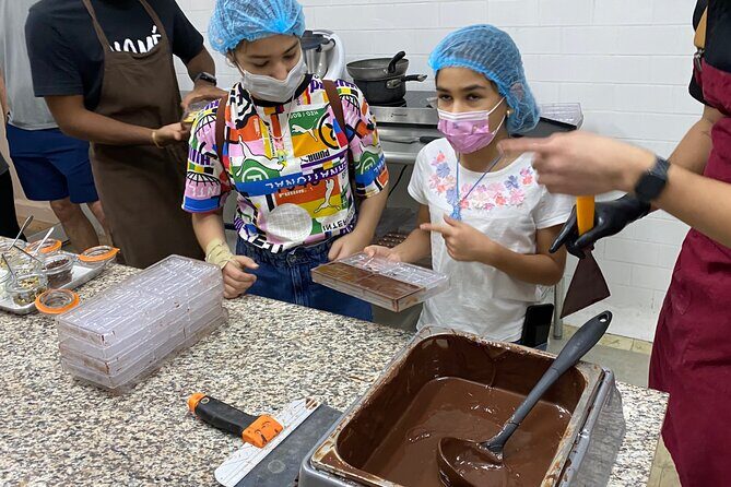 Learn about Panama cocoa and create your own chocolate bar - Exploring the Chocolate Experience in Panama City