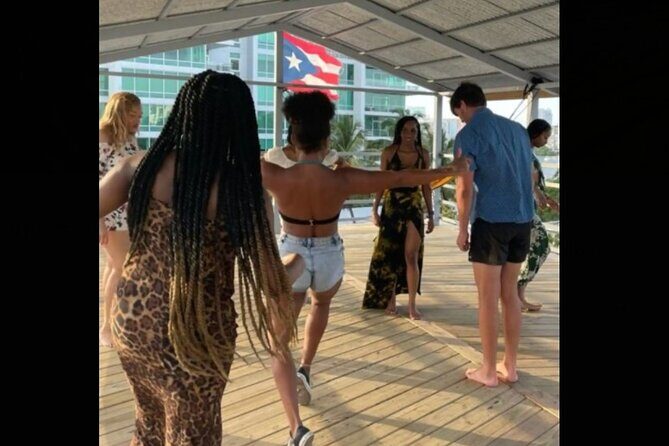 Learn Salsa in San Juan - Vivid beginner lesson - Learn Salsa in San Juan - Vivid Beginner Lesson