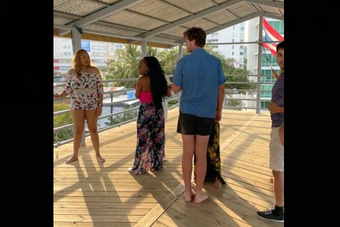 Learn Salsa in San Juan - Vivid beginner lesson - Key Points