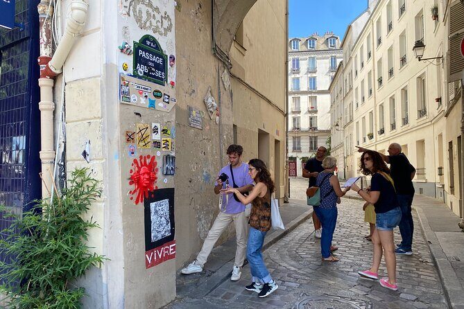 Learn the art of street photography in the heart of Montmartre! - Authentic Insights from Past Participants