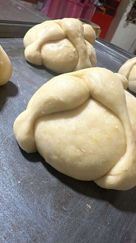 Learn to Cook Mexican Bread - An In-Depth Look at the Bread-Making Experience