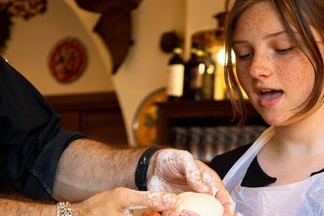 Learn to Make Traditional Neapolitan Pizza - The Authenticity and Quality of the Experience