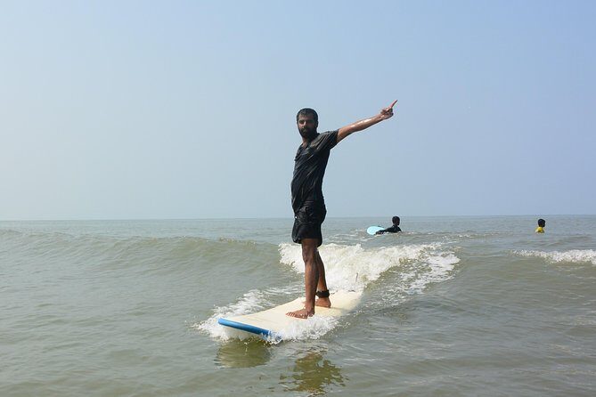 Learn to Surf In Mangalore, KA - A Detailed Look at the Mangalore Surf Lesson Experience