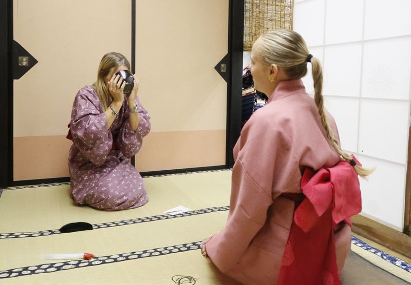 Learn Zen of Making tea Matcha,enjyoing Wagashi in kimono set - Finding SAMURAI HONOR in Osaka