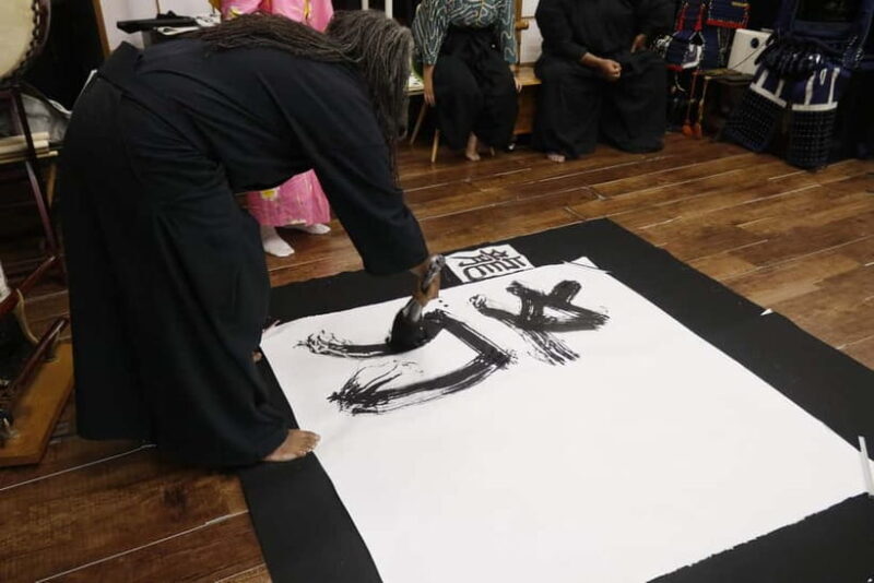 Learning Shodo with a kimono and Trying Samurai Calligraphy - Photos and Souvenirs