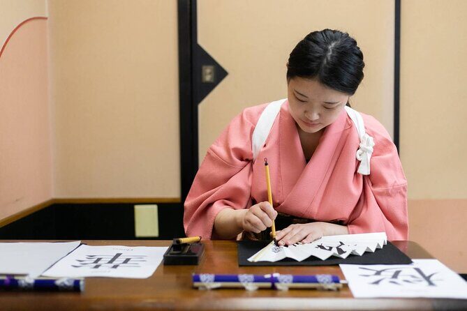 Learning Zen of Japanese Calligraphy in kimono near Osaka Castle - Frequently Asked Questions