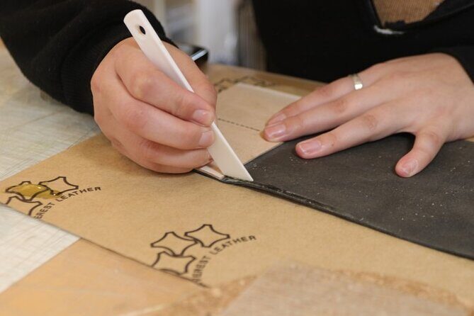 Leather Products Workshop in Seoul - A Closer Look at the Leather Workshop Experience