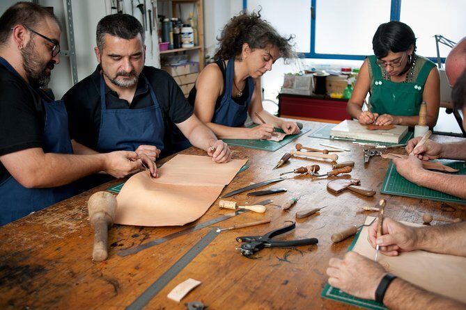 Leathercraft Workshop in the Rastro of Madrid - An In-Depth Look at the Madrid Leathercraft Workshop