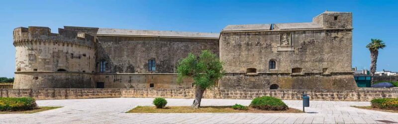 Lecce: e-bike tour at dawn towards the sea with brunch at Acaya Castle - An In-Depth Look at the Dawn E-Bike Tour from Lecce