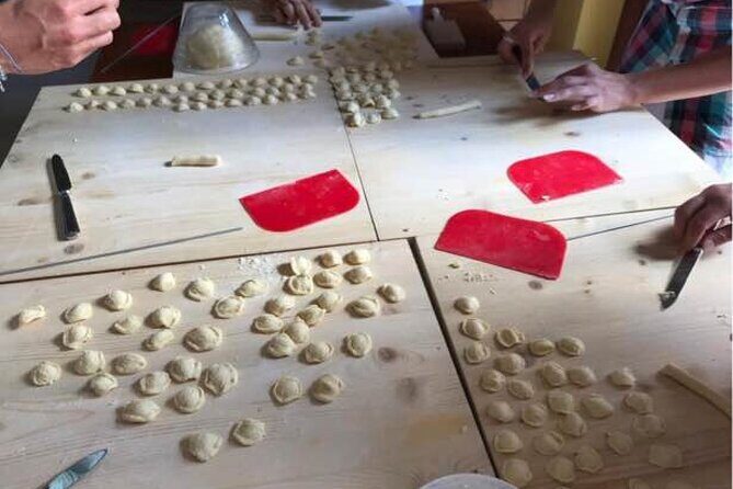 Lecce Hands-on Home Cooking Class: Craft Orecchiette & Savor Wine - An In-depth Look at the Lecce Cooking Class